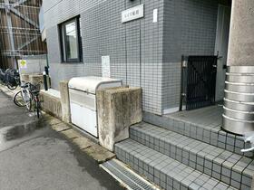 15/16 エントランス