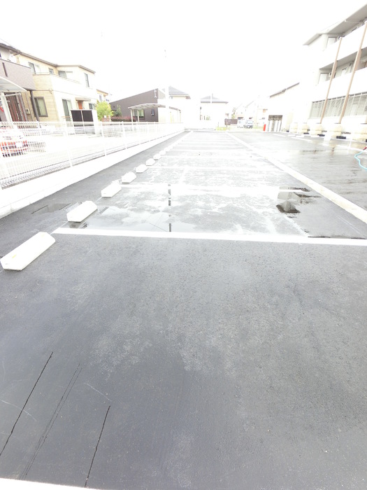 18/21 駐車場
