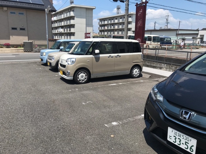 17/18 駐車場