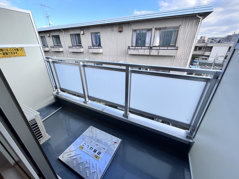 13/18 バルコニー