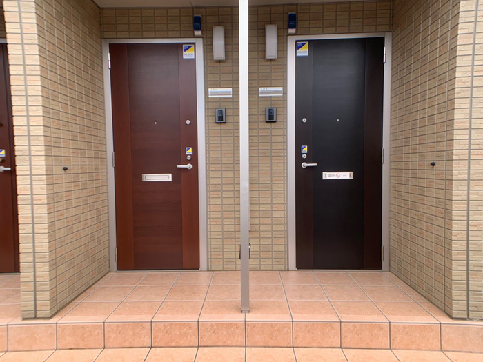 15/23 エントランス