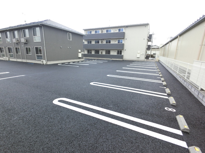 18/29 駐車場
