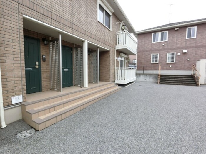 19/28 エントランス