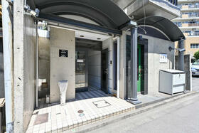 3/4 エントランス