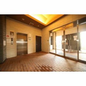 13/13 エントランス