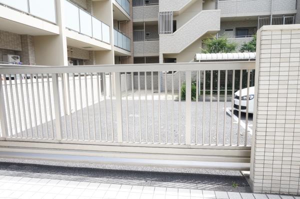 20/30 駐車場