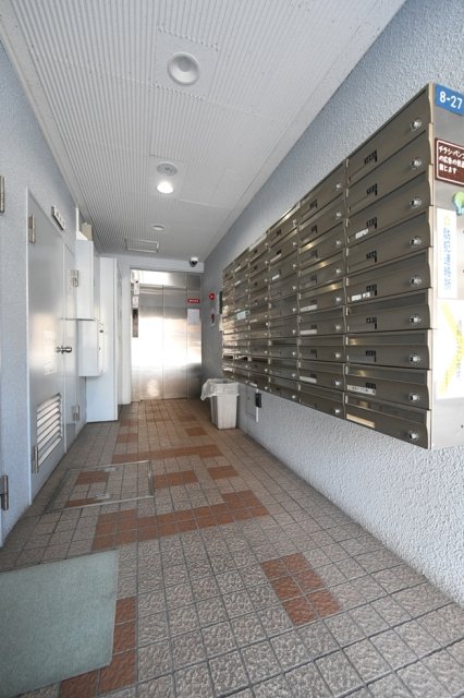 15/16 エントランス