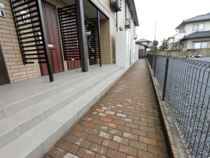 19/28 エントランス