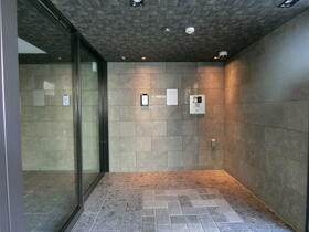 3/4 エントランス