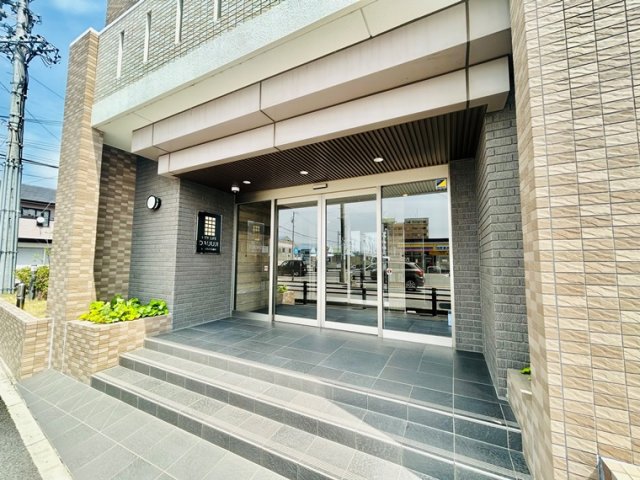 2/2 エントランス