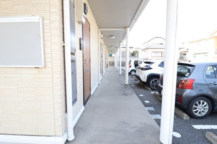 19/25 エントランス