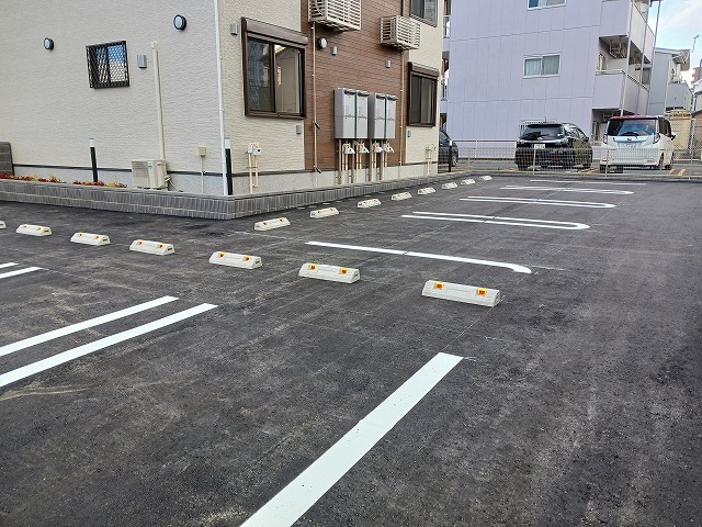 14/20 駐車場