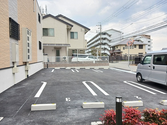 14/20 駐車場