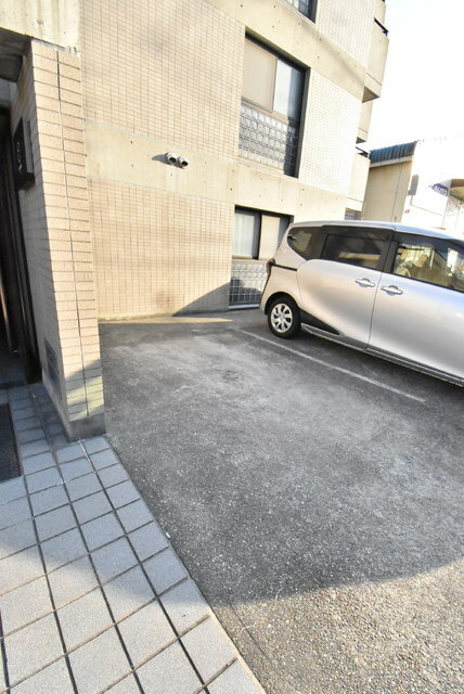 15/22 駐車場