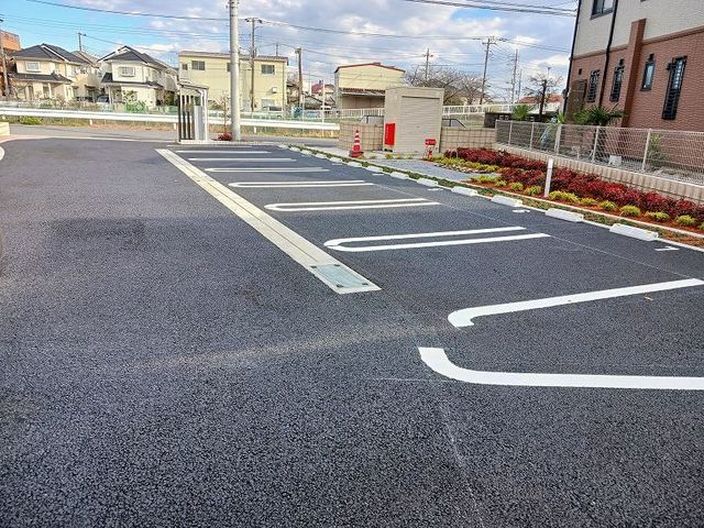 14/23 駐車場