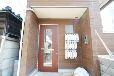 18/20 エントランス