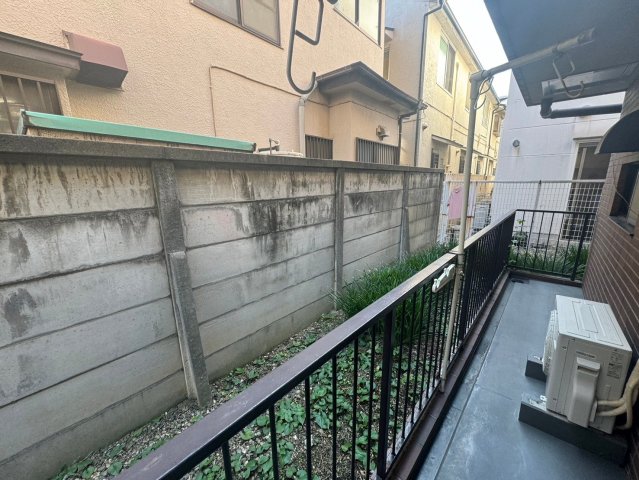 13/16 バルコニー