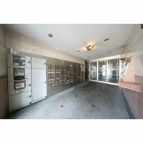 3/4 エントランス