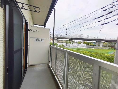 13/14 エントランス