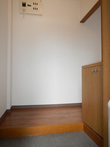 14/22 エントランス