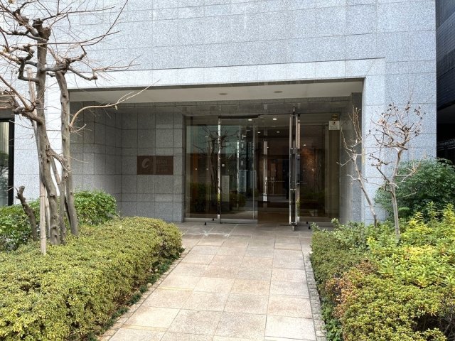 17/25 エントランス