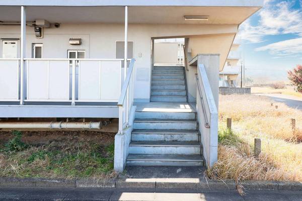 16/17 エントランス