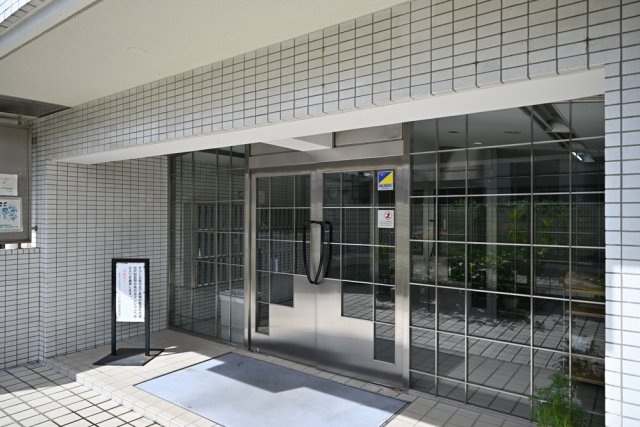 13/13 エントランス