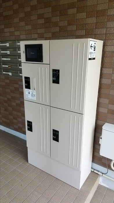 16/18 エントランス