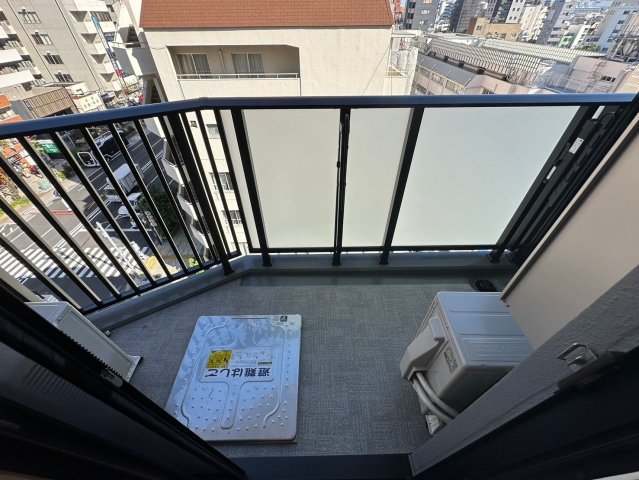 13/19 バルコニー