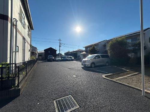 14/23 駐車場