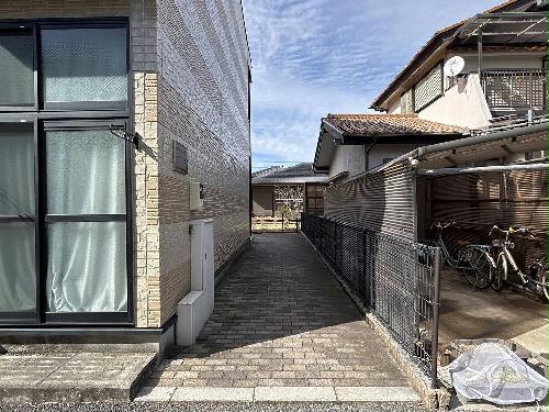 13/14 エントランス