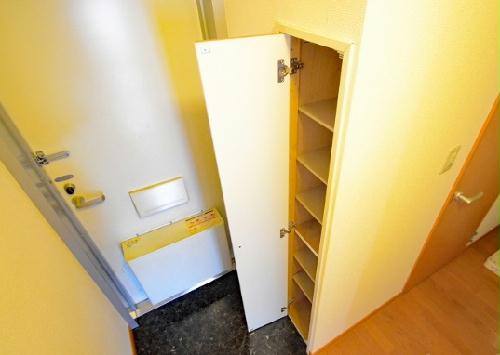 13/14 エントランス