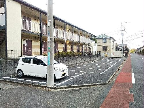 2/4 駐車場