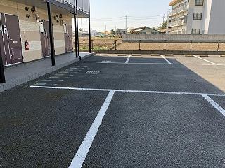 14/14 駐車場