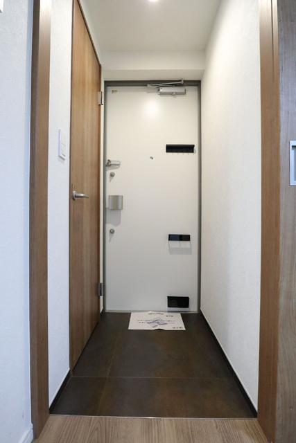 13/30 玄関