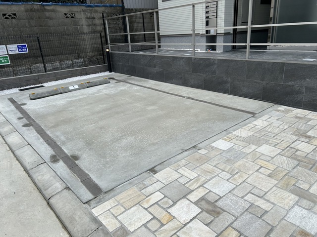 14/20 駐車場