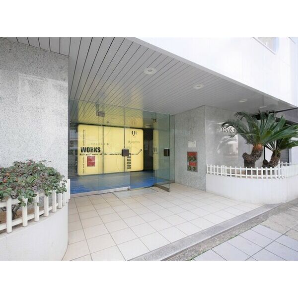 2/3 エントランス