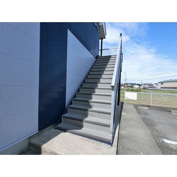 15/20 エントランス