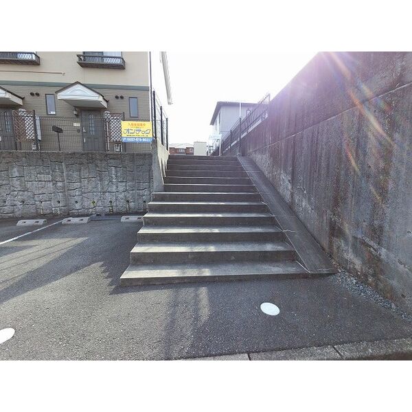 14/15 エントランス