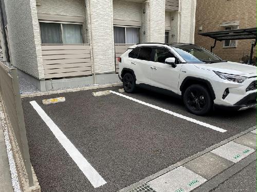 2/2 駐車場