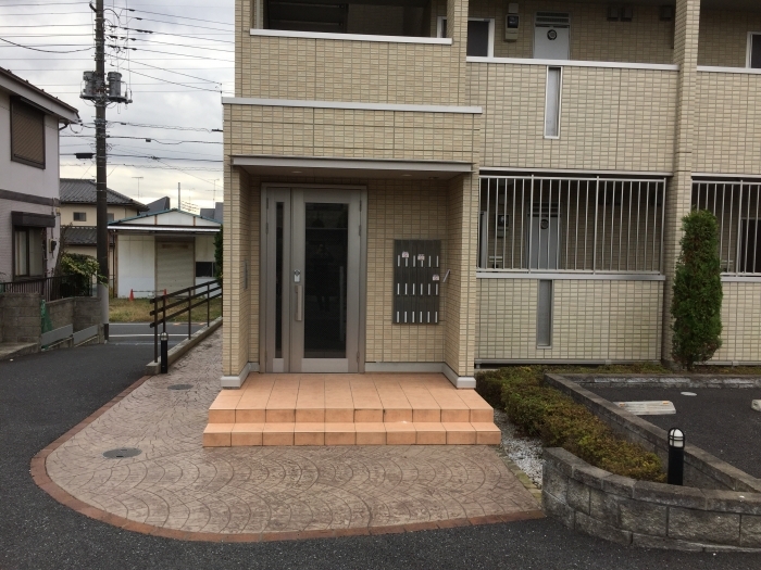 15/17 エントランス