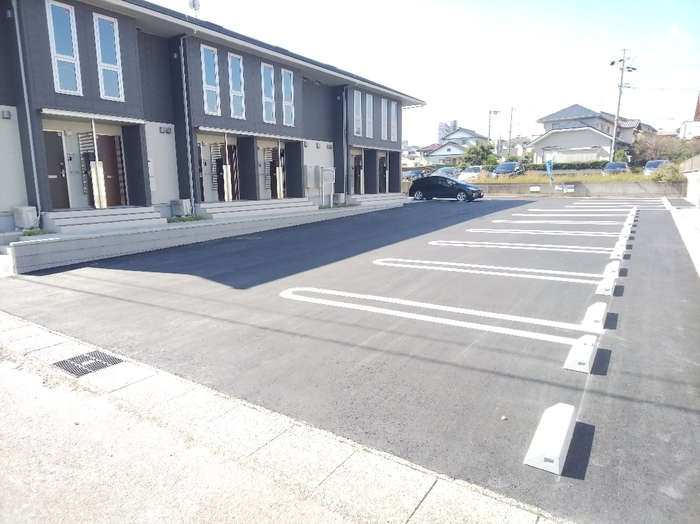 19/23 駐車場