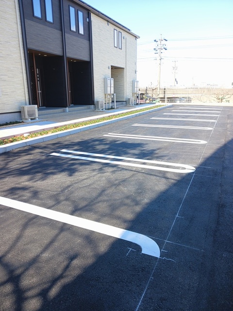 14/20 駐車場