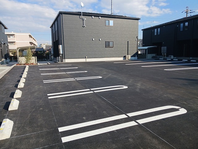 17/23 駐車場
