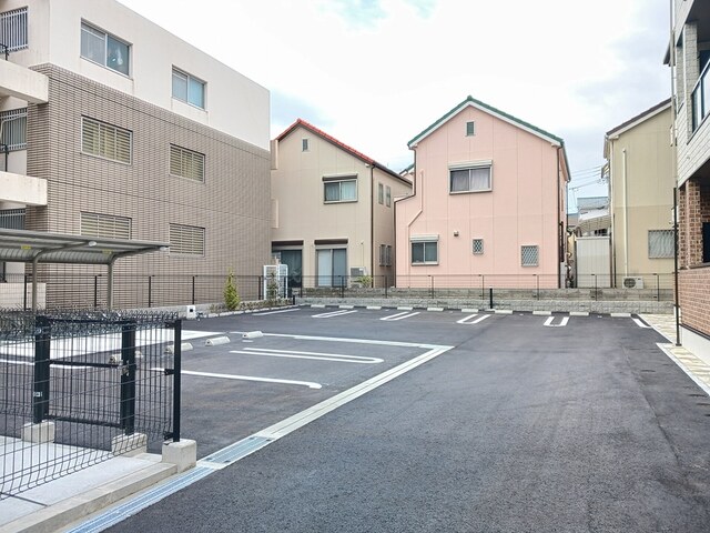 14/20 駐車場