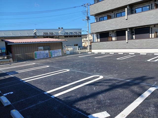 14/20 駐車場