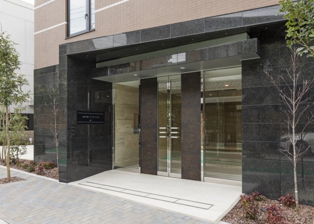 15/19 エントランス