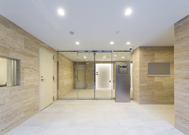 14/19 エントランス