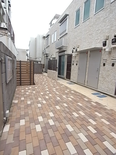 20/20 エントランス