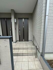 14/16 エントランス